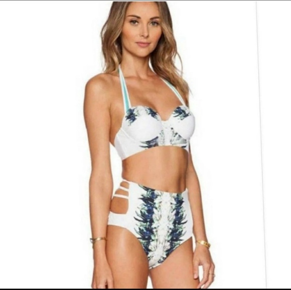 Beautiful high waisted lattice side bikini - Picture 1 of 4